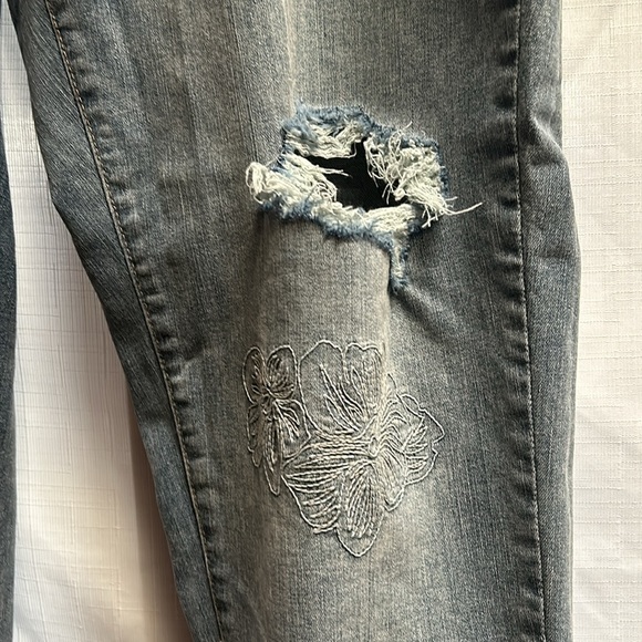 Lane Bryant Mid Rise Super Stretch Skinny Ankle 20 Regular - Picture 4 of 12